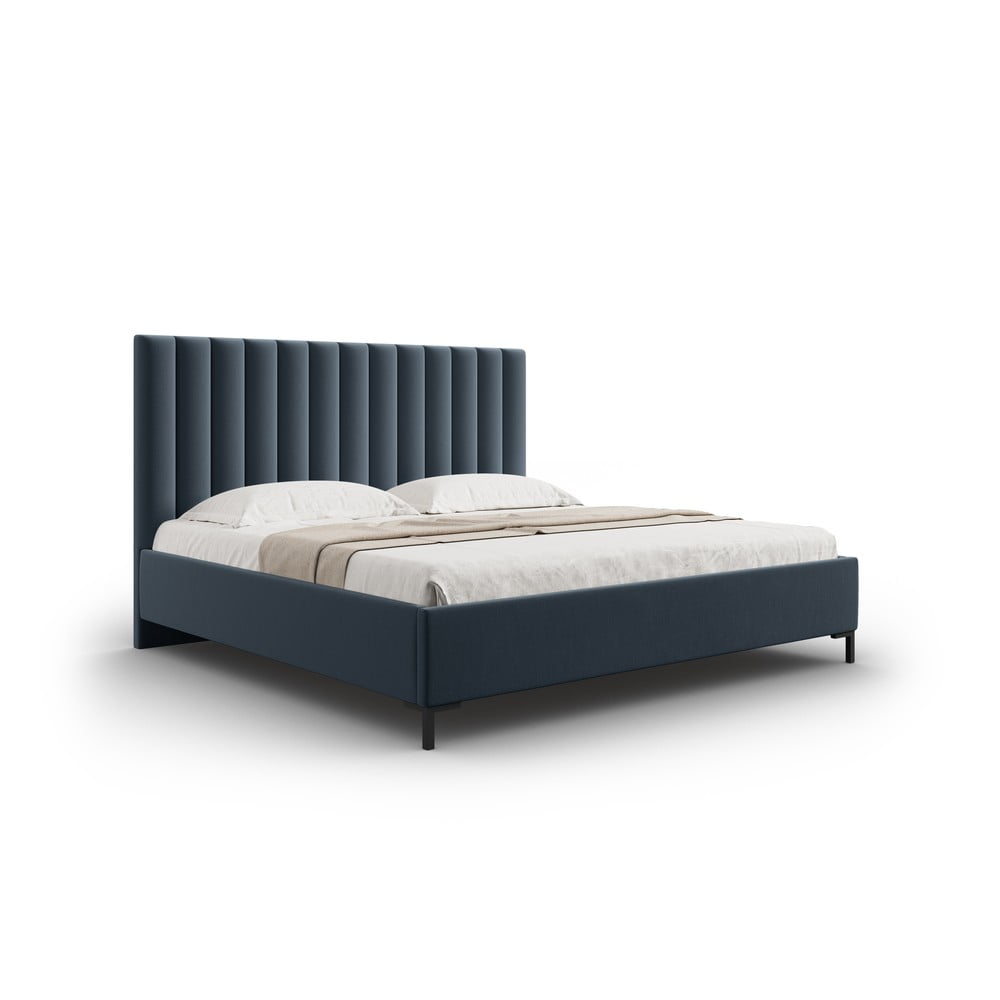 Tmavě modrá čalouněná dvoulůžková postel s úložným prostorem s roštem 160x200 cm Casey – Mazzini Beds Mazzini Beds