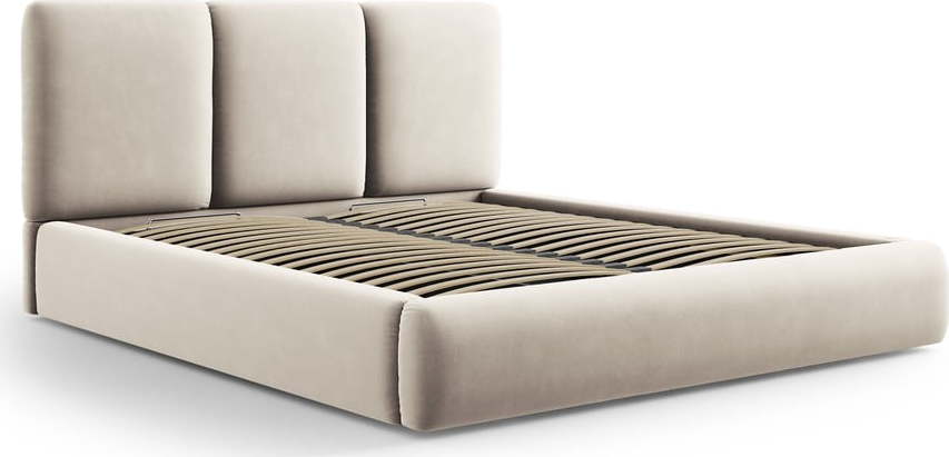 Krémová sametová čalouněná dvoulůžková postel s úložným prostorem s roštem 180x200 cm Brody – Mazzini Beds Mazzini Beds